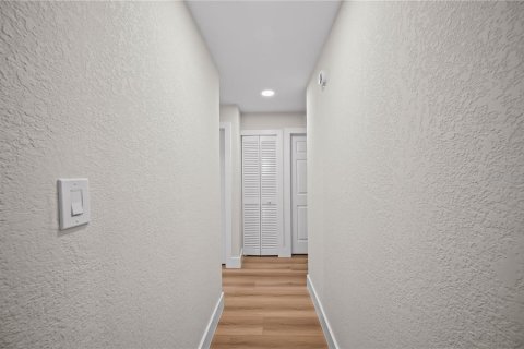 Villa ou maison à vendre à Winter Springs, Floride: 4 chambres, 178.09 m2 № 2399416 - photo 21