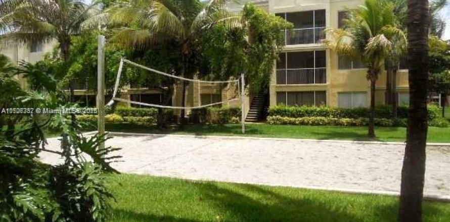 Condominio en Tamarac, Florida, 2 dormitorios  № 1811203