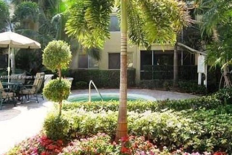 Condominio en venta en Tamarac, Florida, 2 dormitorios, 77.57 m2 № 1811203 - foto 17