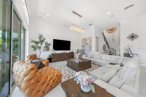 House in Apollo Beach, Florida 6 bedrooms, 490.9 sq.m. № 2126945 - photo 28