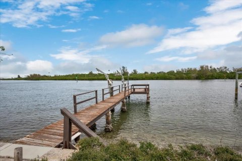 Immobilier commercial à vendre à Redington Shores, Floride: 559.36 m2 № 1916512 - photo 6