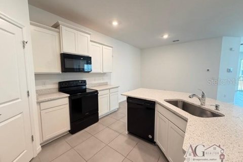 House in Wesley Chapel, Florida 3 bedrooms, 147.99 sq.m. № 2098608 - photo 17