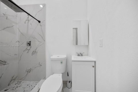 House in Homestead, Florida 3 bedrooms, 188.03 sq.m. № 1955044 - photo 14