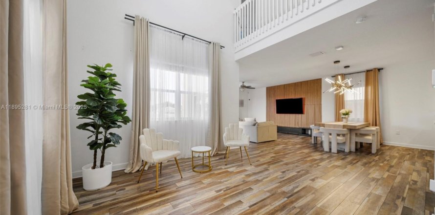 House in Homestead, Florida 3 bedrooms, 188.03 sq.m. № 1955044