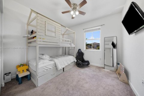 House in Homestead, Florida 3 bedrooms, 188.03 sq.m. № 1955044 - photo 9