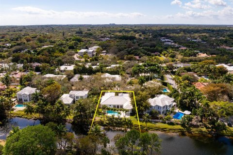 Villa ou maison à vendre à Pinecrest, Floride: 4 chambres, 365.48 m2 № 2077839 - photo 4