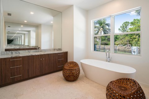 Villa ou maison à vendre à Pinecrest, Floride: 4 chambres, 365.48 m2 № 2077839 - photo 14