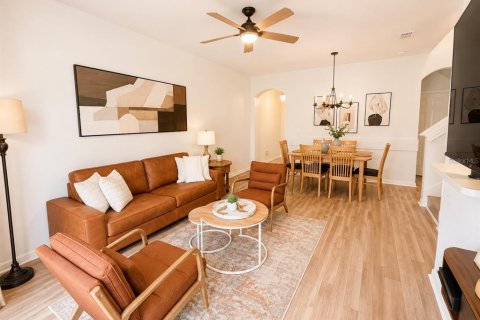 Townhouse in Davenport, Florida 4 bedrooms, 138.61 sq.m. № 2318391 - photo 8