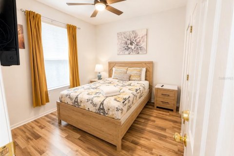 Townhouse in Davenport, Florida 4 bedrooms, 138.61 sq.m. № 2318391 - photo 5