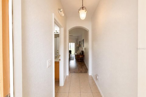 Townhouse in Davenport, Florida 4 bedrooms, 138.61 sq.m. № 2318391 - photo 3