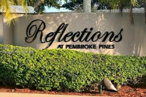 Condominio en venta en Pembroke Pines, Florida, 1 dormitorio, 58.34 m2 № 1758812 - foto 1
