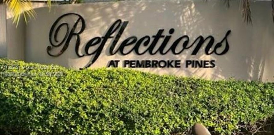 Condominio en Pembroke Pines, Florida, 1 dormitorio  № 1758812