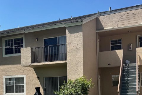 Condominio en venta en Pembroke Pines, Florida, 1 dormitorio, 58.34 m2 № 1758812 - foto 11