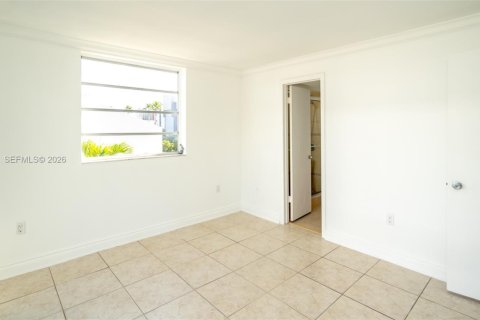 Copropriété à vendre à North Miami Beach, Floride: 2 chambres, 86.21 m2 № 2058378 - photo 15