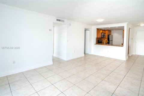 Copropriété à vendre à North Miami Beach, Floride: 2 chambres, 86.21 m2 № 2058378 - photo 3