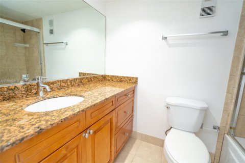 Copropriété à vendre à North Miami Beach, Floride: 2 chambres, 86.21 m2 № 2058378 - photo 28