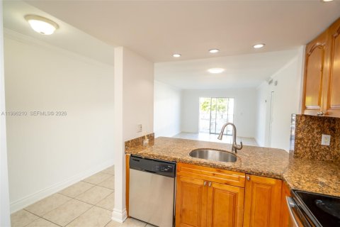 Copropriété à vendre à North Miami Beach, Floride: 2 chambres, 86.21 m2 № 2058378 - photo 8