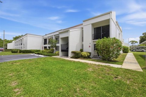 Condo in Clearwater, Florida, 2 bedrooms № 2287993