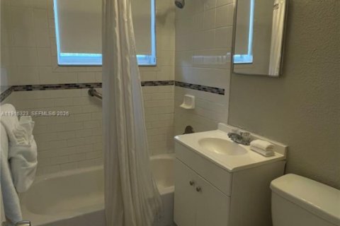 Villa ou maison à louer à Miami Beach, Floride: 1 chambre № 2019354 - photo 15