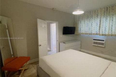 Villa ou maison à louer à Miami Beach, Floride: 1 chambre № 2019354 - photo 6
