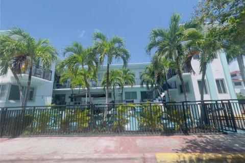 Villa ou maison à Miami Beach, Floride 1 chambre № 2019354