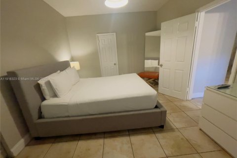 Villa ou maison à louer à Miami Beach, Floride: 1 chambre № 2019354 - photo 5