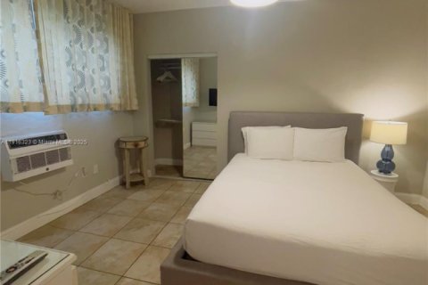 Villa ou maison à louer à Miami Beach, Floride: 1 chambre № 2019354 - photo 7