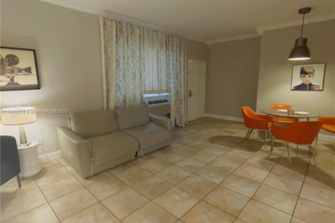 Villa ou maison à louer à Miami Beach, Floride: 1 chambre № 2019354 - photo 3