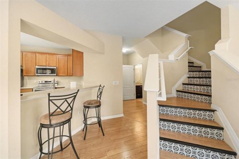 Townhouse in New Port Richey, Florida 3 bedrooms, 140.56 sq.m. № 2402725 - photo 5