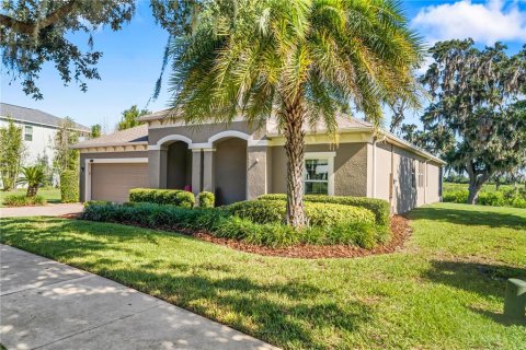 Casa en venta en Winter Garden, Florida, 5 dormitorios, 264.12 m2 № 1902641 - foto 1