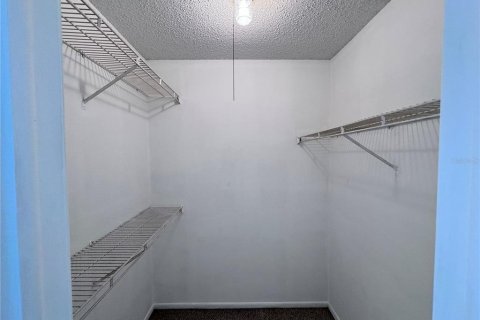 Condo in Orlando, Florida, 1 bedroom  № 1722648 - photo 16