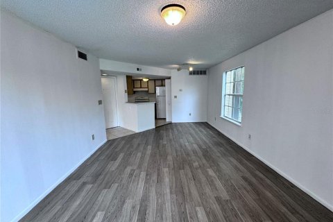 Condo in Orlando, Florida, 1 bedroom  № 1722648 - photo 4