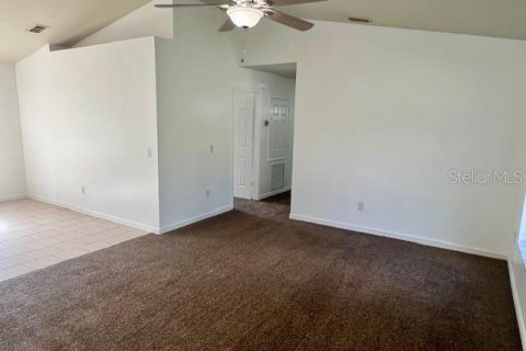 House in Summerfield, Florida 4 bedrooms, 160.54 sq.m. № 1884065 - photo 3