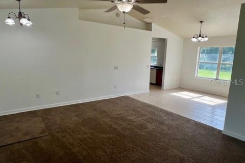 House in Summerfield, Florida 4 bedrooms, 160.54 sq.m. № 1884065 - photo 5