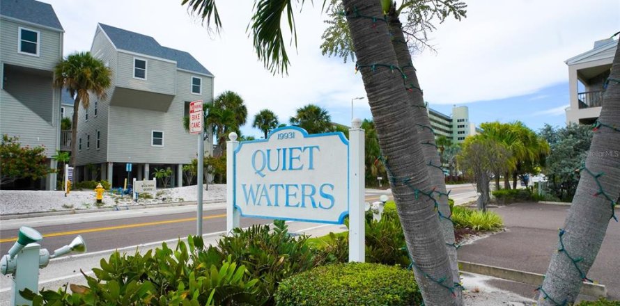 Condo in Indian Shores, Florida, 2 bedrooms  № 1832102