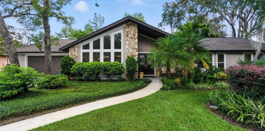House in Longwood, Florida 4 bedrooms, 191.38 sq.m. № 1873974