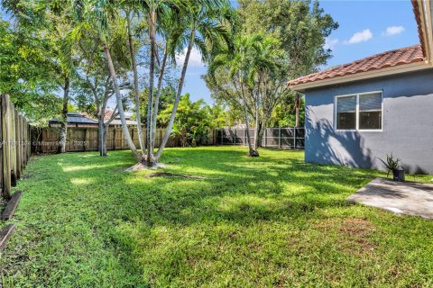 House in Florida City, Florida 4 bedrooms, 177.63 sq.m. № 1924546 - photo 3