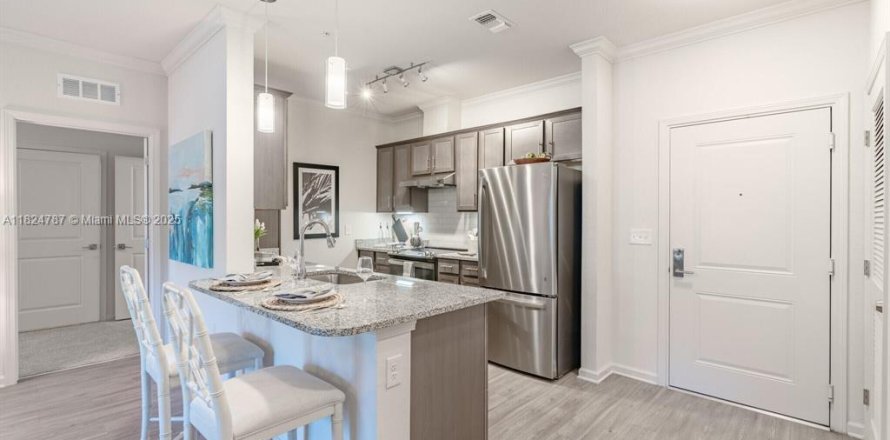Apartment in Stuart, Florida 2 bedrooms № 1938049