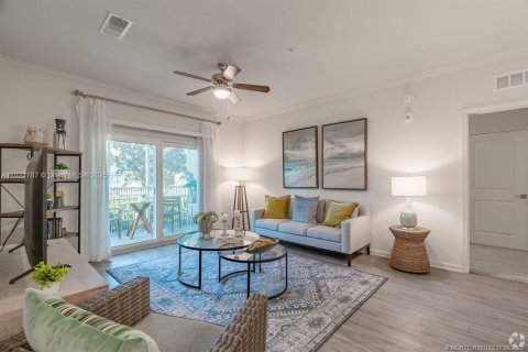 Apartment in Stuart, Florida 2 bedrooms № 1938049 - photo 6