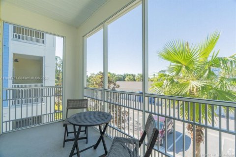 Apartment in Stuart, Florida 2 bedrooms № 1938049 - photo 3