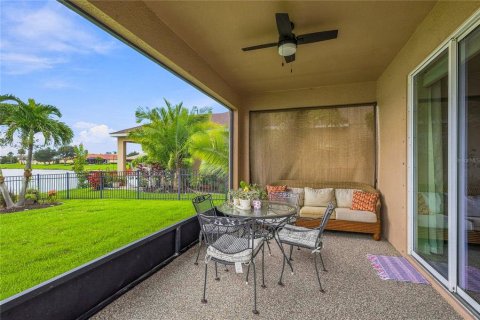 House in Sarasota, Florida 3 bedrooms, 198.72 sq.m. № 2259482 - photo 20