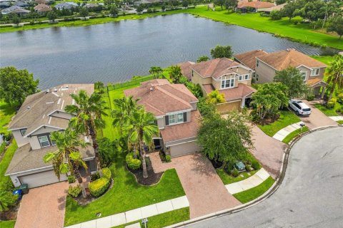 House in Sarasota, Florida 3 bedrooms, 198.72 sq.m. № 2259482 - photo 2