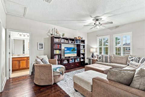 House in Sarasota, Florida 3 bedrooms, 198.72 sq.m. № 2259482 - photo 13