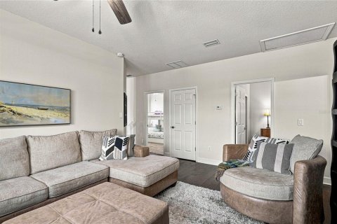 House in Sarasota, Florida 3 bedrooms, 198.72 sq.m. № 2259482 - photo 14