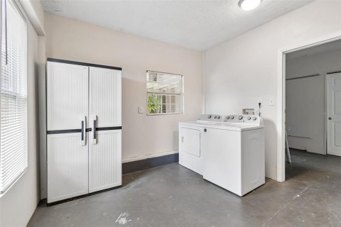Casa en venta en Saint Petersburg, Florida, 4 dormitorios, 208.1 m2 № 2266386 - foto 21