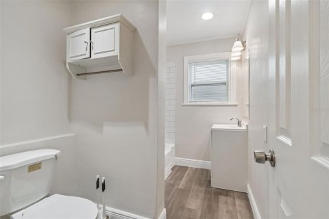 Casa en venta en Saint Petersburg, Florida, 4 dormitorios, 208.1 m2 № 2266386 - foto 17