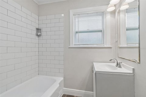 Casa en venta en Saint Petersburg, Florida, 4 dormitorios, 208.1 m2 № 2266386 - foto 18