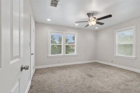 Casa en venta en Saint Petersburg, Florida, 4 dormitorios, 208.1 m2 № 2266386 - foto 14