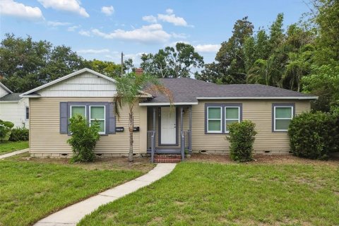 Casa en Saint Petersburg, Florida 4 dormitorios, 208.1 m2 № 2266386