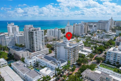 Copropriété à vendre à Miami Beach, Floride: 1 chambre, 60.85 m2 № 1945649 - photo 1